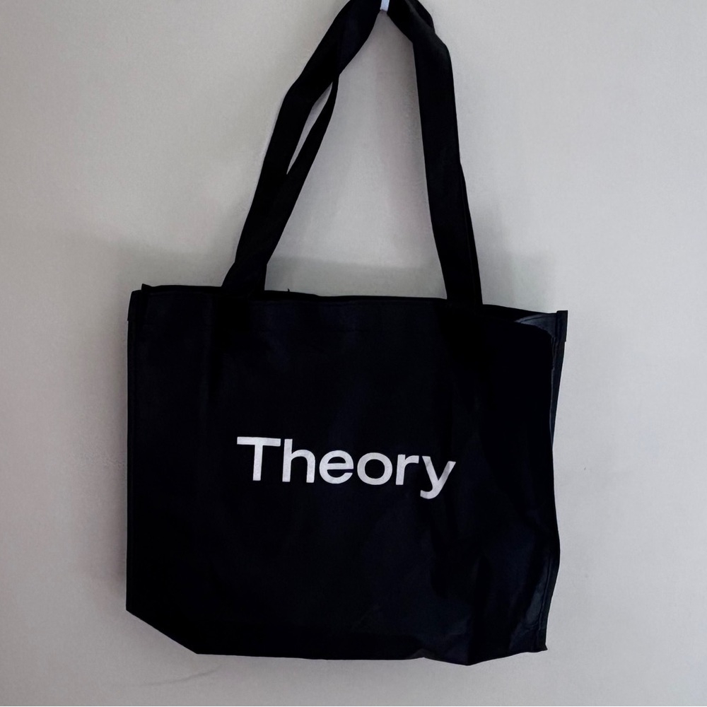 Cashmere NWT Theory 100% Cashmere Ivory T-shirt Size: Medium - Picture 3 of 5